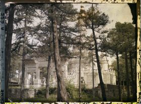 Image représentant Xihuangsi (" temple Jaune de l'Oues "), axe ouest, sur la cour de la pagode