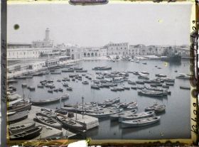 Image représentant L'Amirauté vue des quais