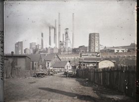 Image représentant Prusse, Essen, Usine de Charbon et Cokerie en activité
