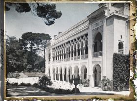 Image représentant La salle des fêtes du palais d'été du Gouverneur