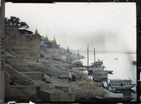 Image représentant Jalasi et Manikarnika, ghats de crémation.