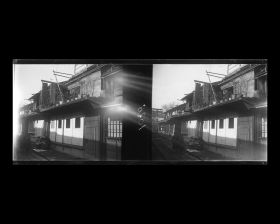 Image représentant L'entrée d'une maison de thé ou d'habitation?