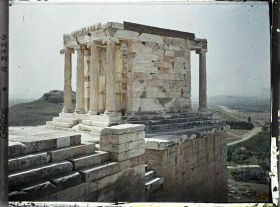 Image représentant Sur l'Acropole, le Temple d'Athéna Nike (façade est et profil nord)