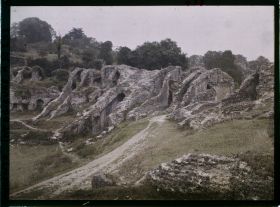 Image représentant France, Saintes, Les Arènes Romaines