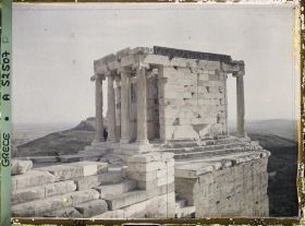 Image représentant Sur l'Acropole, le Temple d'Athéna Nike (façade est et profil nord)