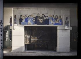 Image représentant L'Exposition des arts décoratifs, Pavillon de la Provence, sur le cours la Reine, Dans la cour du mas, cheminée de Dardé