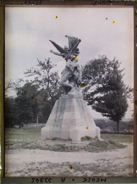 Image représentant France, Verdun, Le monument offert par la Hollande
