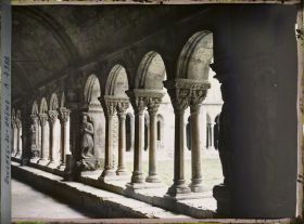 Image représentant Le cloître de Saint-Trophime