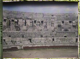 Image représentant L'intérieur des arènes