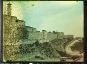 Image représentant Vue de la Tour de David depuis l'extérieur des remparts de la vieille ville