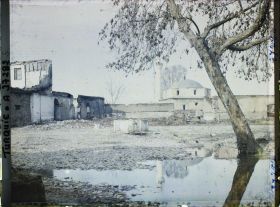 Image représentant Ruines d'un Khan (caravansérail) et d'une mosquée
