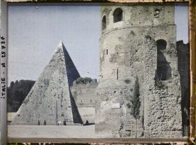 Image représentant La porte St Paul et Pyramide de Cistuis