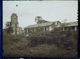 Image représentant Vue sur l'église et la mission catholique