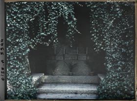 Image représentant Autel avec groupe sculpté