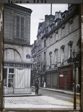 Image représentant L'angle de la rue du Bac et de la rue Gribeauval