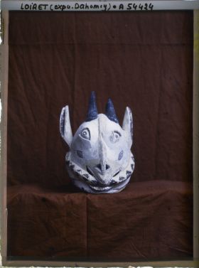 Image représentant Exposition d'art africain, masque au bélier