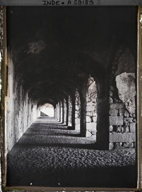 Image représentant Galerie à l'intérieur du vieux fort (Purana Qila)