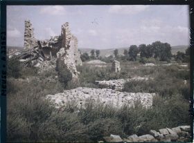 Image représentant France, Charny, Les ruines de l'Eglise, vue prise vers la Meuse