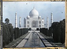 Image représentant Le grand canal axial et le mausolée du Taj Mahal