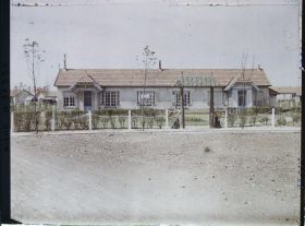 Image représentant France, Tergnier, Cité des Chemineaux, La Grand'Place de France, Atelier de Couture de Jeunes filles