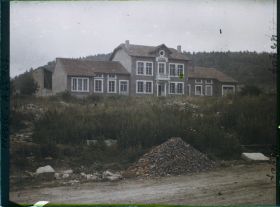 Image représentant France, Combres, Ecoles et Mairie