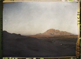 Image représentant Afghanistan, Dilaram, Coucher de Soleil sur la montagne isolée deKoh-i-Duzdan