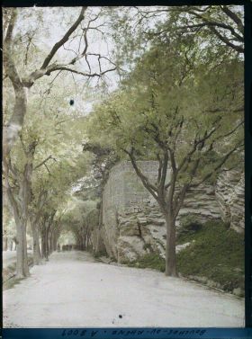Image représentant Les remparts construits sur l'actuel boulevard Emile Combes