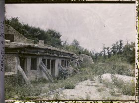 Image représentant France, Binarville (Meuse), Ancien poste de commandement allemand Etage supérieur situé dans le ravin de la Vallée Moreau