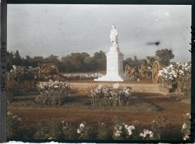 Image représentant La Statue de Jagatjit Singh dans le parc du nouveau palais