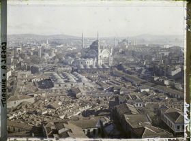 Image représentant Panorama sur les toits du Grand Bazar, en direction de la Nuruosmaniye Camii ("mosquée de la Lumière d'Osman")
