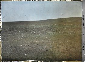 Image représentant Des restes humains dans la steppe