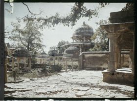 Image représentant Chatris de la nécropole des maharanas du Mewar