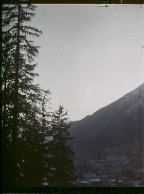 Image représentant France Les Alpes, Vallée de Chamonix - Soleil Couchant s/ la Chaîne du Brévent