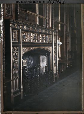 Image représentant La cheminée de la grande salle de la Speaker Residence au Parlement