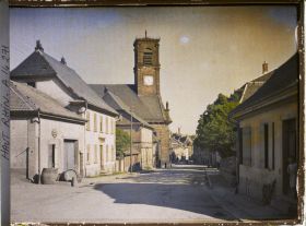 Image représentant Vue de la vallée avec l'église (vue prise en venant du fond de la vallée)