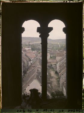 Image représentant Vue prise depuis le second étage du clocher clunisien