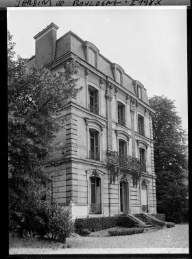 Image représentant Façade du cercle Autour du Monde