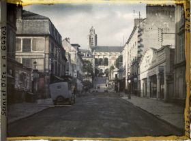 Image représentant Ile de France, Pontoise, Rue principale, le soir après un orage (Effet de soleil couchant)