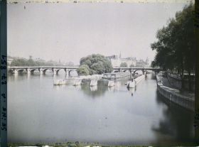Image représentant Le Pont-Neuf, le barrage de la Monnaie et l'île de la Cité vus du pont des Arts
