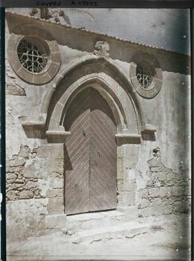 Image représentant Porte surmontée d'un arc