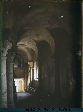 Image représentant La nef de l'église Saint-Michel