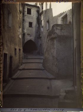 Image représentant Une rue du village