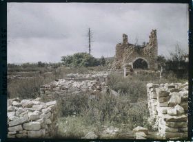 Image représentant France, Charny, Les ruines de l'Eglise