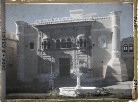 Image représentant Un édifice du jalao Khana l'ancien palais