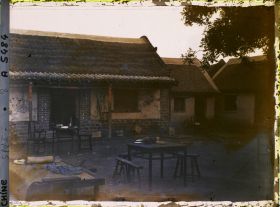 Image représentant Peut-être devant un restaurant