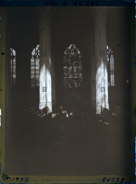 Image représentant Ile de France, Autriches, L'Eglise Vitraux du déambulatoire