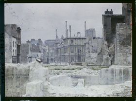 Image représentant France, Reims, Les abords de la Place de Mars et de la rue Henri IV