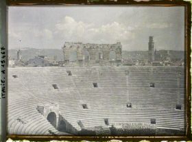 Image représentant Vue intérieure des arènes