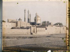 Image représentant Le sanctuaire de Fatima Masoumeh au crépuscule