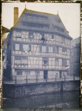 Image représentant France Alsace, Strasbourg, Maison rose au Pflanzbad